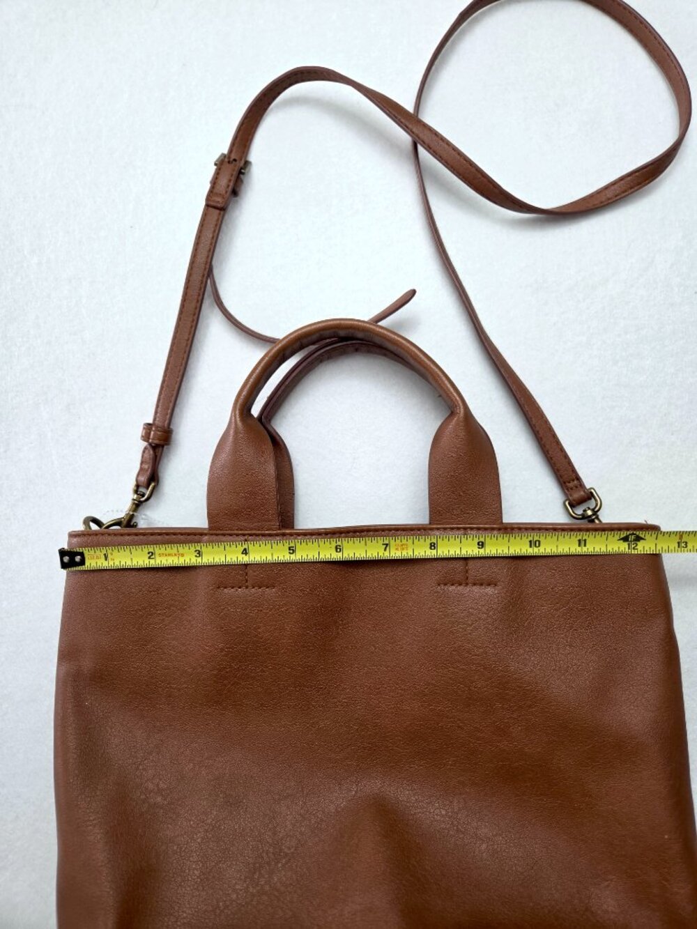 Universal Thread Women's Cognac Faux Leather Tote Crossbody Bag Brown - Picture 4 of 9